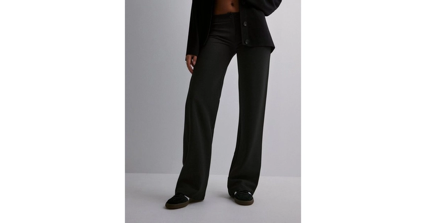 Buy Nelly Keep It Up Low Waist Suit Pants - Black | Nelly.com