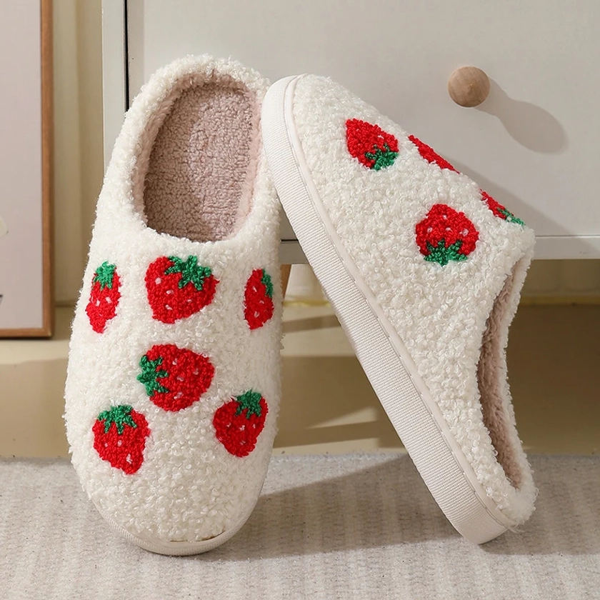 Strawberries Couple Cotton Slippers Home Indoor Cartoon Platform Slides Ladies 2024 Designer Warm Comfortable Winter Shoes Women