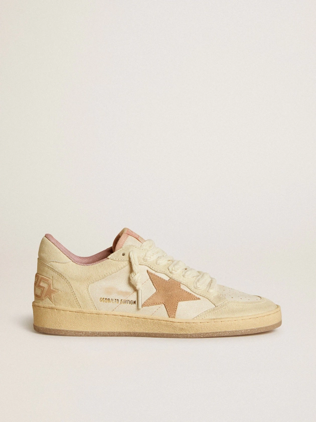 Ball Star LTD en cuir et en daim avec étoile et contrefort en daim | Golden Goose