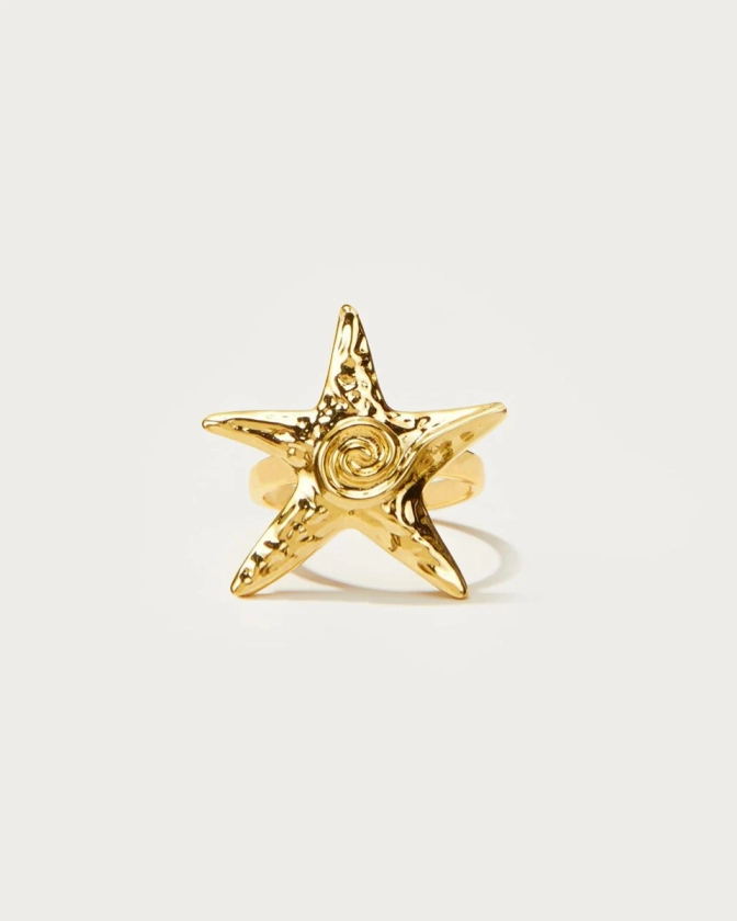 Gold Starfish Ring | En Route Jewelry | En Route Jewelry