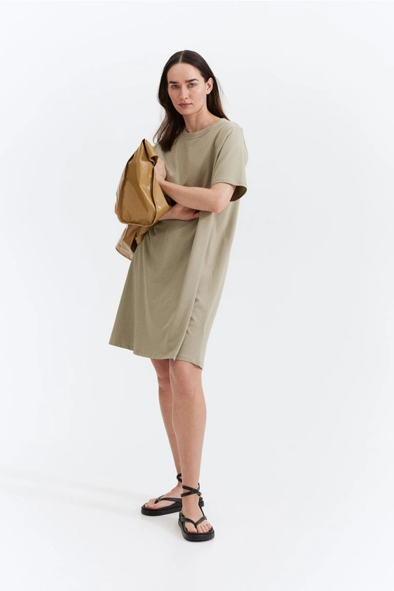 MAMA Robe T-shirt d'allaitement - Encolure ronde - Manches courtes - Vert kaki clair - FEMME | H&M FR