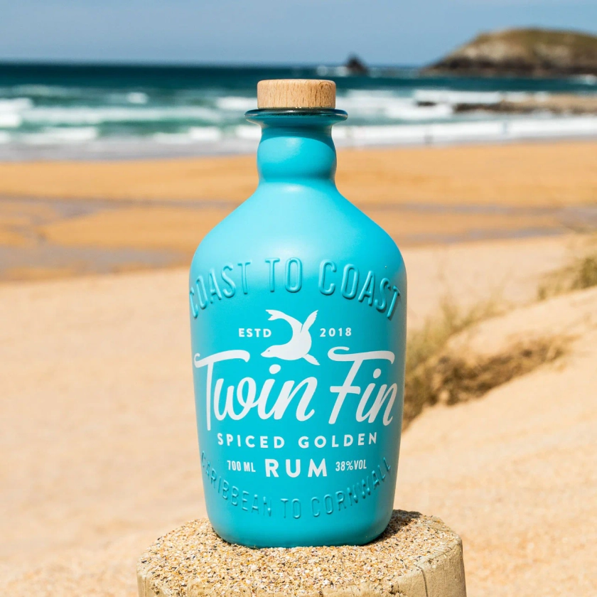 Twin Fin Spiced Golden Rum – Twin Fin Rum