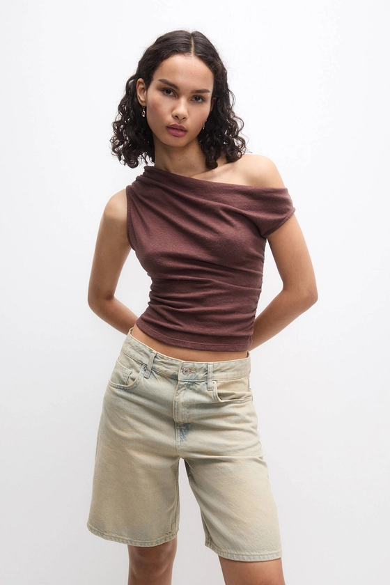 Top asymétrique rustique - pull&bear