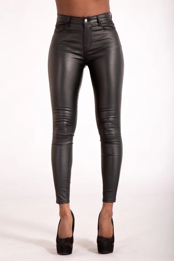 Comfortable Kandy Black Leather Look Leggings for Women