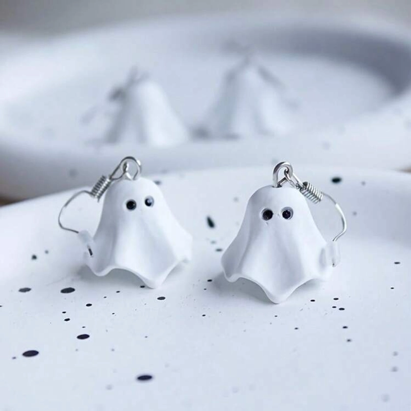 1 par de pendientes únicos de fantasma de aleación - Poste de acero inoxidable, adecuado para mujeres | Perfecto para Halloween y uso casual