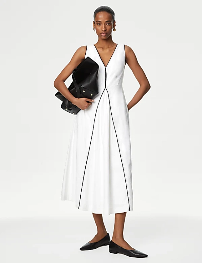 Midaxi šaty s výstřihem do V a zvýrazněným pasem, s vysokým podílem lnu | SOFT WHITE | Šaty | M&S CZ