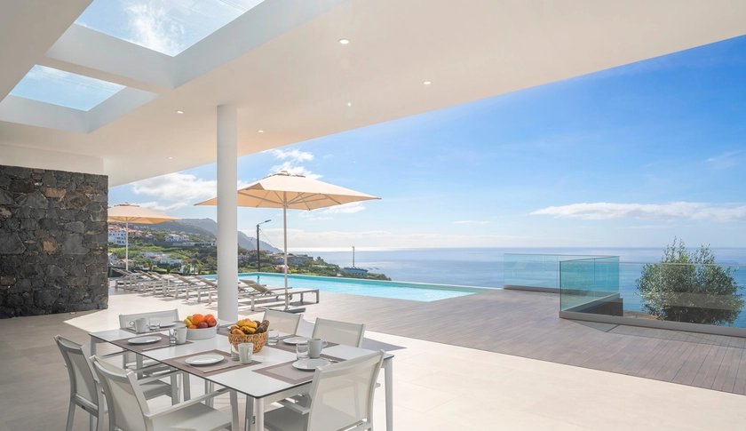 Spacious premium villa with panoramic views of coast and sea | Ocean Panorama