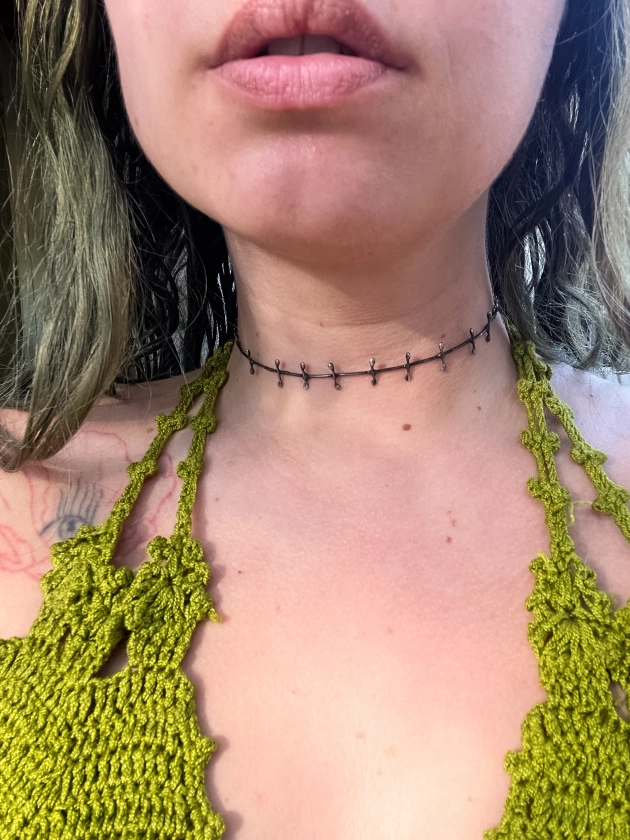 stitches choker