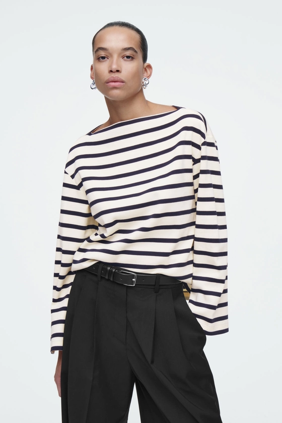 STRIPED BOAT-NECK TOP