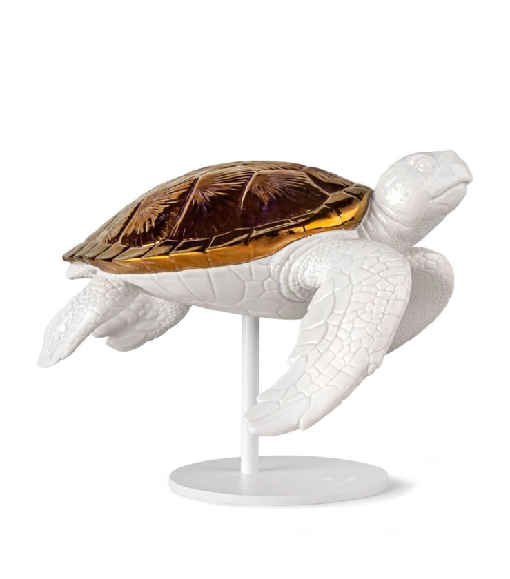 Lladró Sea Turtle II Sculpture | Harrods DK