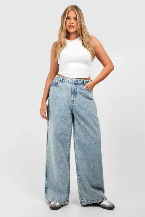 Plus Basics Straight Leg Jeans