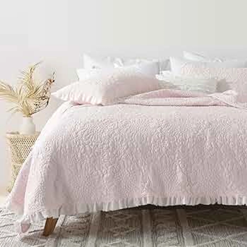 HORIMOTE HOME Pink Ruffled Quilt Queen Size, Stone-Washed Microfiber Lightweight Crinkled Farmhouse Rustic Shabby Chic Bedding Set, 3 Pieces Reversible Bedspread with Pillow Shams for All Season
