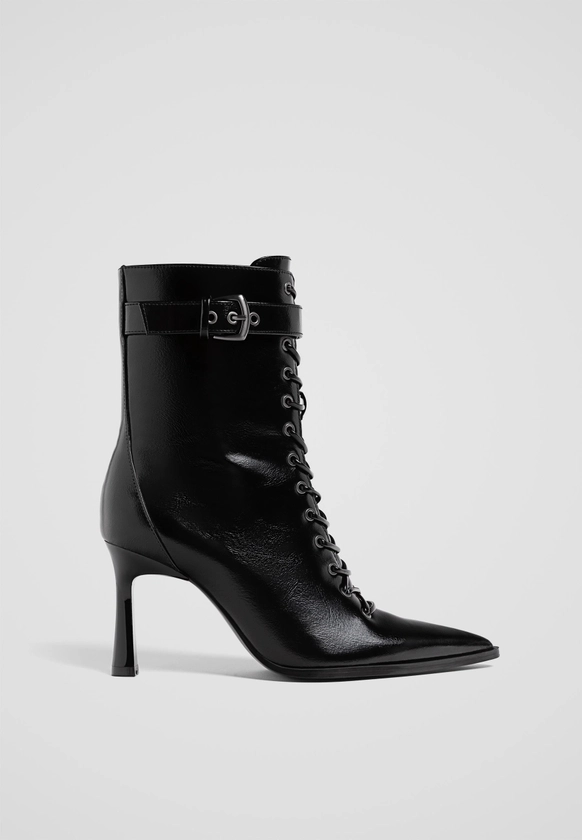 Bottines à lacets - Toutes femme | Stradivarius France