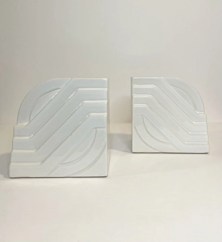 WHITE ART DECO CERAMIC BOOKENDS — MIDNIGHT HOME