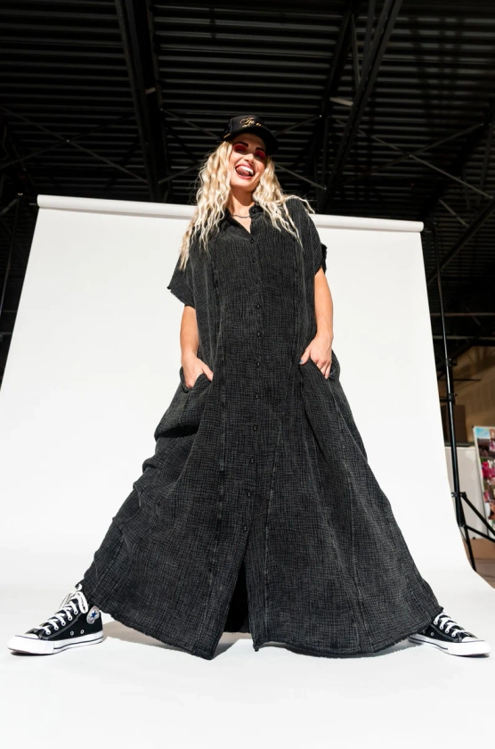 California Cool Oversized Maxi Dress in Black Mineral Wash