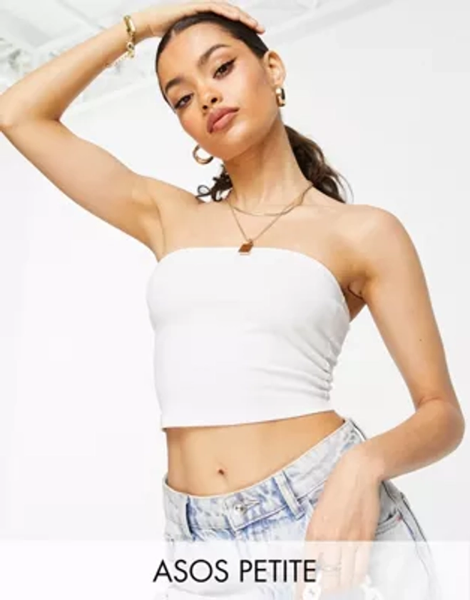 ASOS DESIGN Petite - Ultimate - Crop top bandeau - Blanc | ASOS