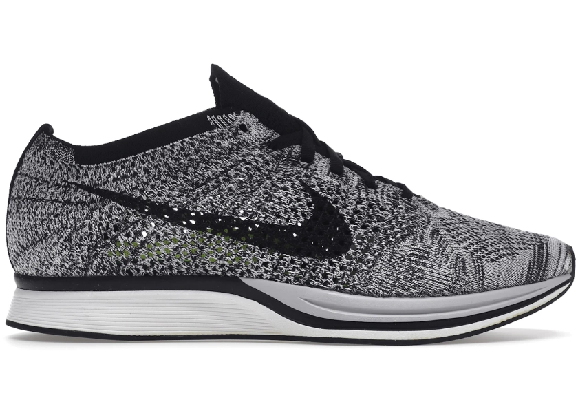 Nike Flyknit Racer Oreo