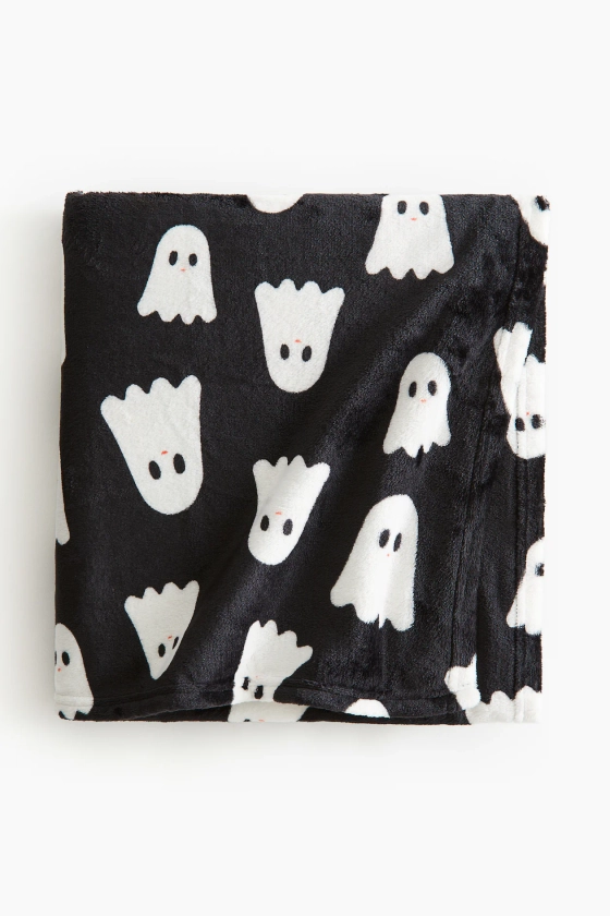 Patterned fleece blanket - Black/Ghosts - Home All | H&M GB