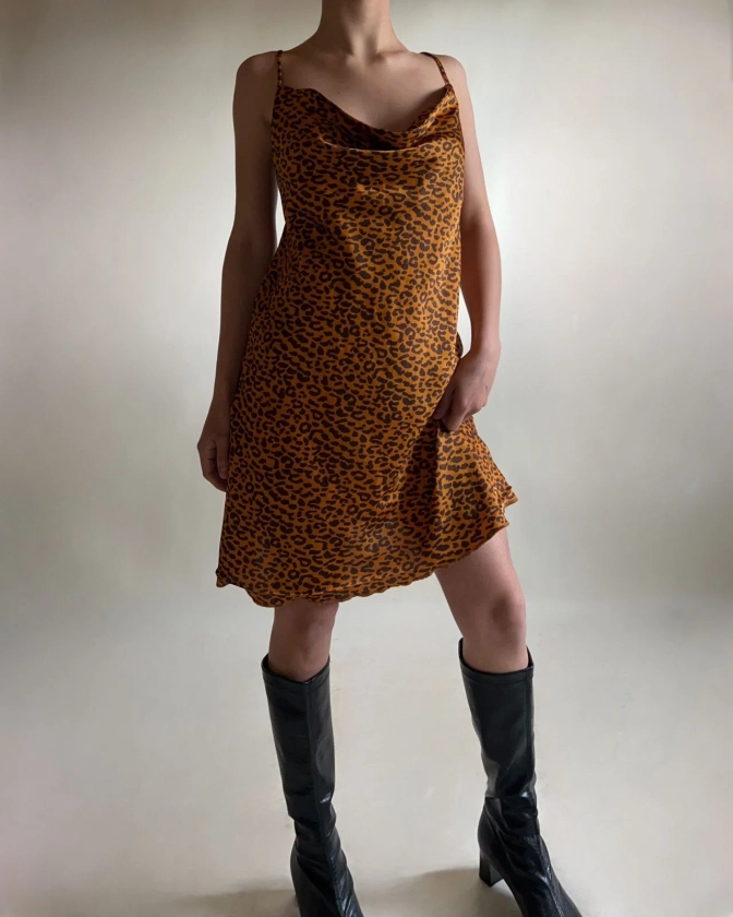 Twiin leopard dress