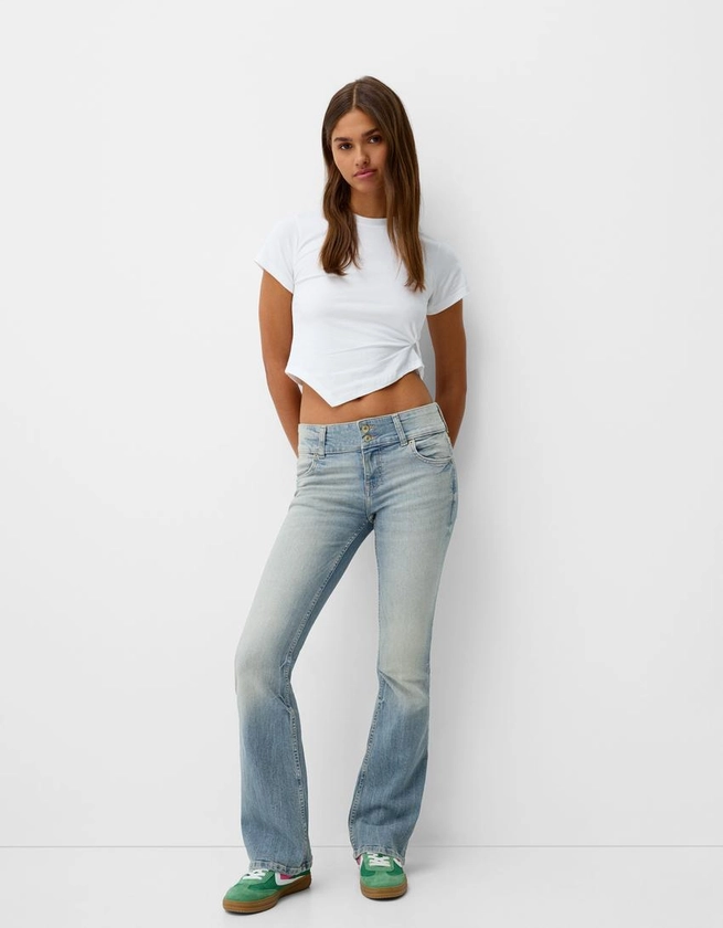 Low waist boot-cut jeans - Women