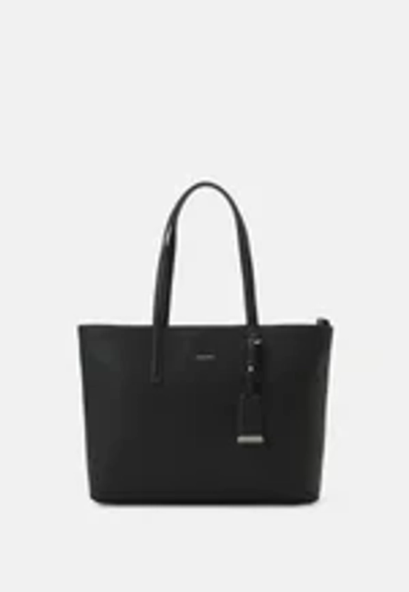 Calvin Klein MUST TOTE BAG - Sac à main - black/noir - ZALANDO.FR