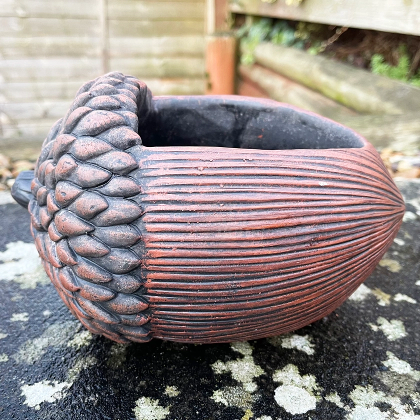 Darthome Cement Acorn Planter 20x12x14cm