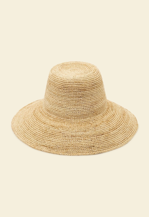 IZZY SUNHAT