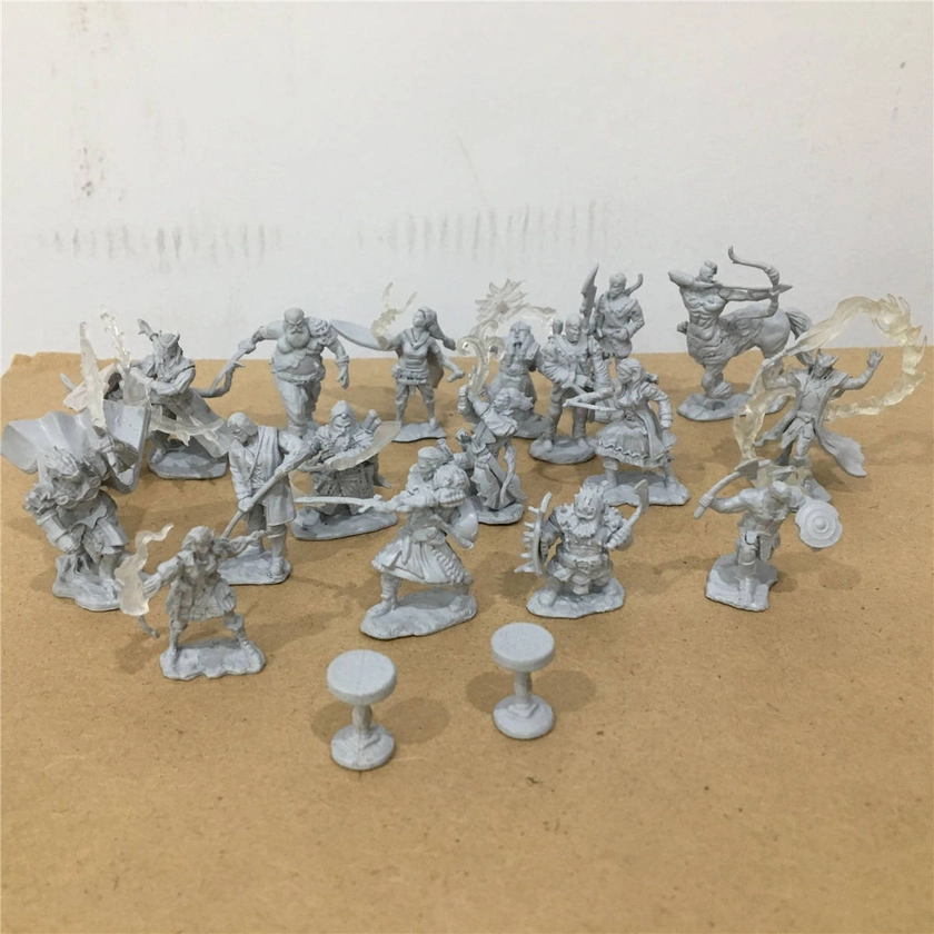 10 Piece Dungeons And Dragons DND Figure Toy Send Random