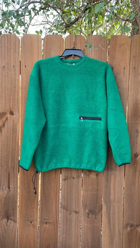 Vintage 90’s Josten Sportwear Crewneck Pullover fleece sweatshirt size L, Oversized Green Shamrock fleece sweatshirt for Men.