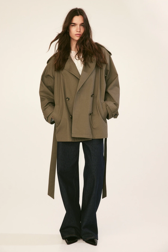 Short trench coat - Long sleeve - Short - Dark khaki green - Ladies | H&M GB