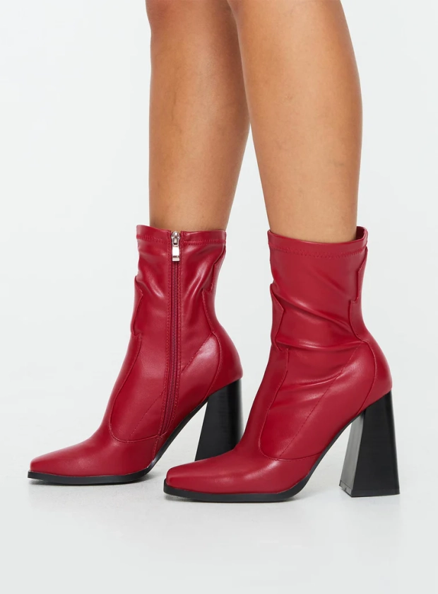 Hailee Boots Red