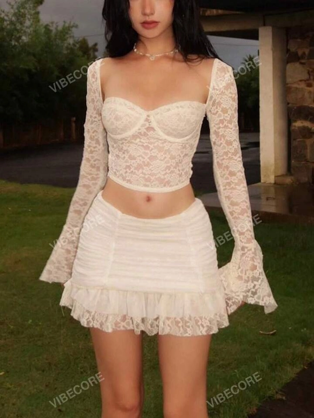 Conjunto de verano para mujer, blusa elegante de manga acampanada y corte entallado con cuello de corazón y encaje transparente y falda con volantes fruncidos en el borde