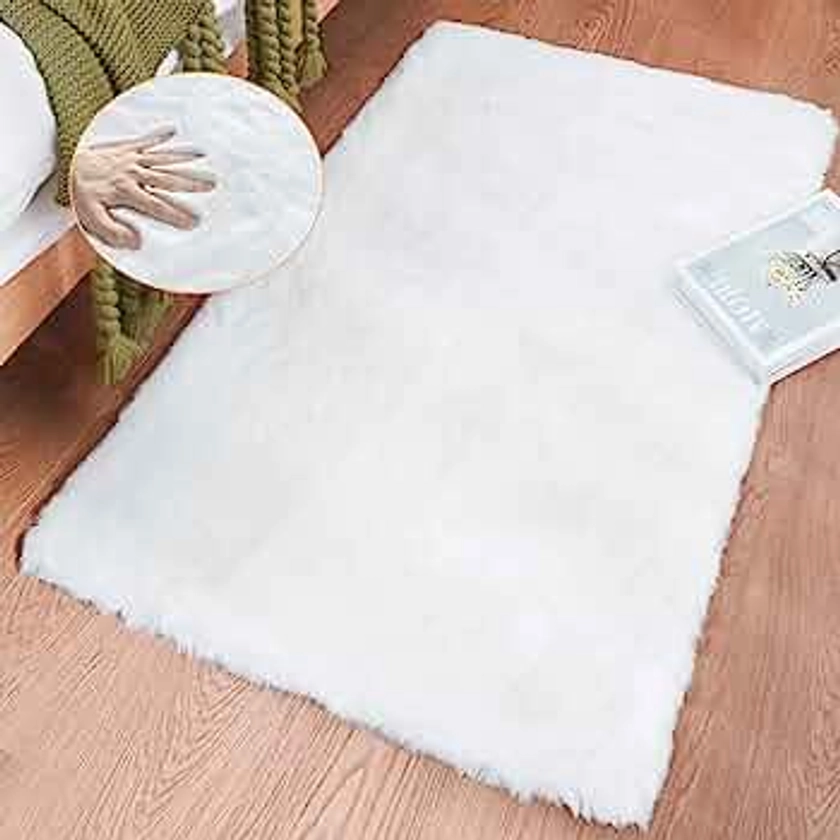 White Faux Bunny Fluffy Fur Rug Washable Area Rugs for Living Room Nursery Rugs for Bedroom 2x3 Rectange Rug Cute Home Décor