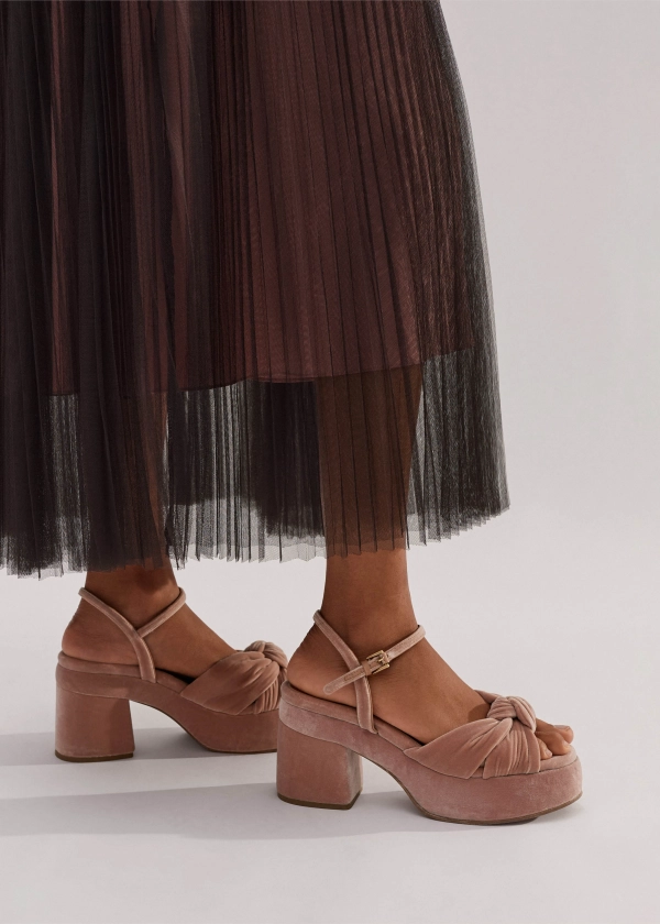 Ruched Velvet Knot Platform | ME+EM