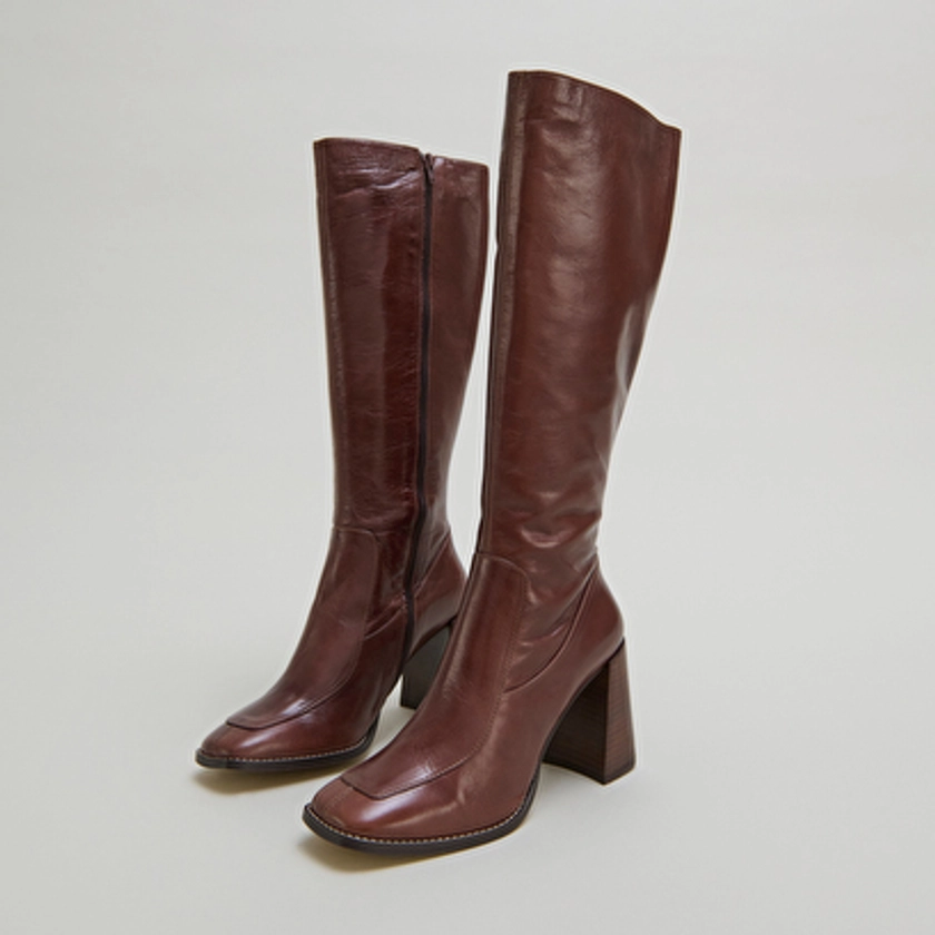 Bottes hautes à bouts carrés en cuir brillant marron pour Femme | Jonak