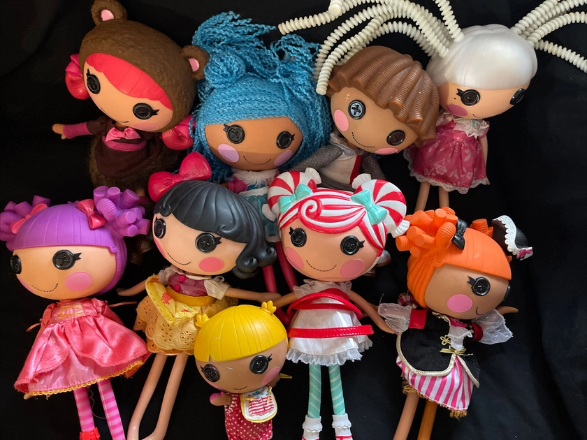Lot 9 Lalaloopsy Dolls, 8 full size 12&#034; dolls &amp; 1 Smaller