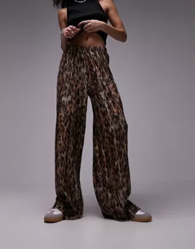 Topshop - Pantalon droit plissé et froissé à imprimé léopard - Marron | ASOS