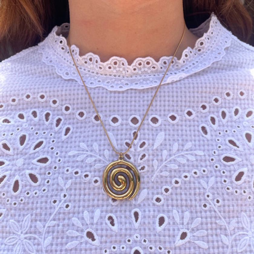 Swirly Pendant Necklace | Shop The Deli