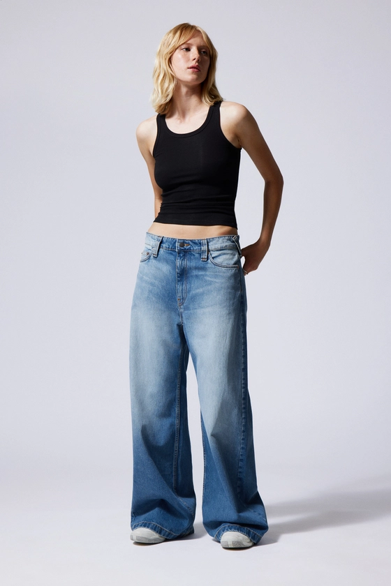 Duchess Low Loose Baggy Jeans