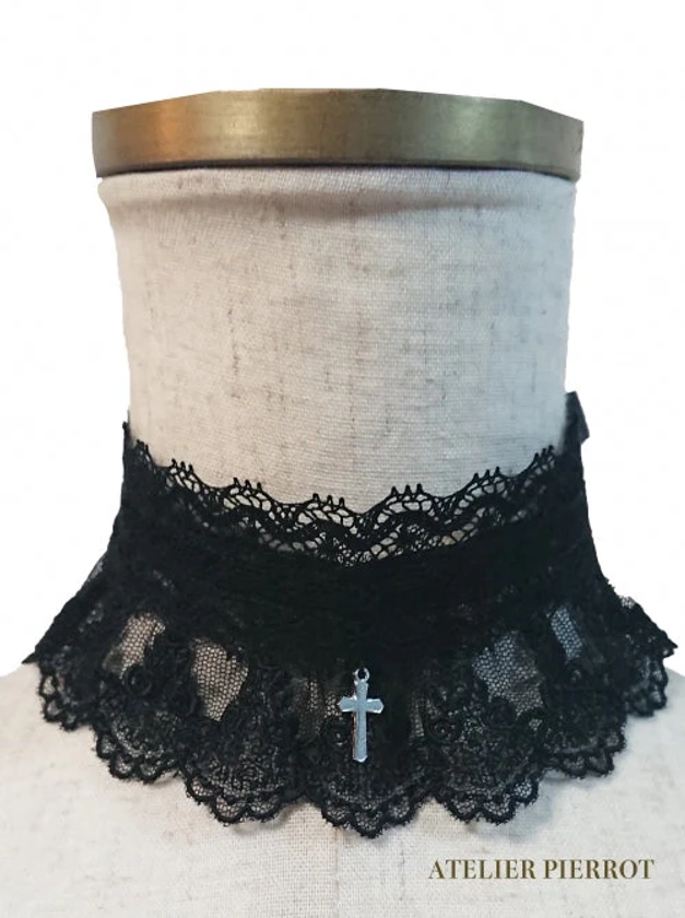 Cross Lace Choker