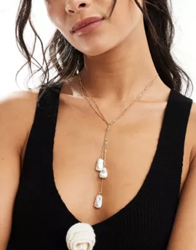 DesignB London triple pearl pendant necklace in gold | ASOS