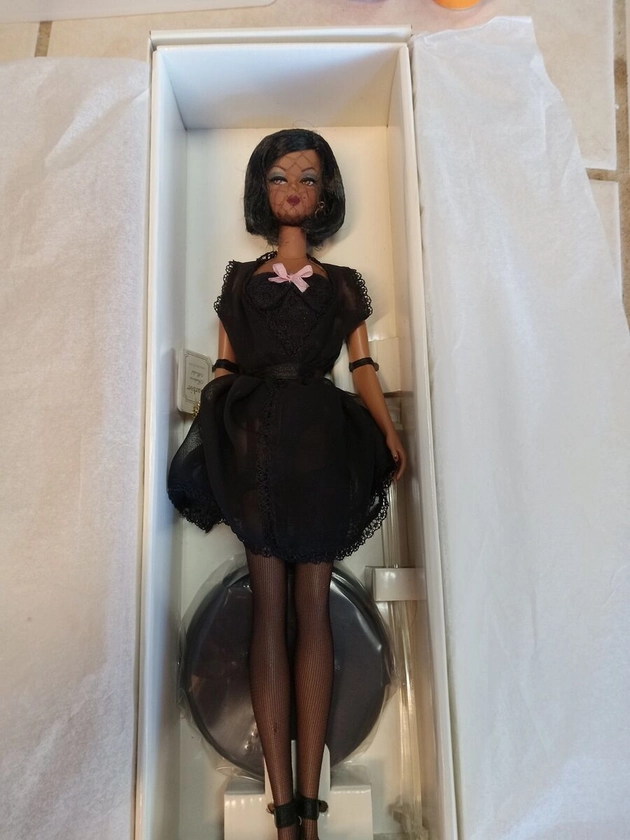 Lingerie Barbie Fashion Model #5 Silkstone - Limited Edition -56120