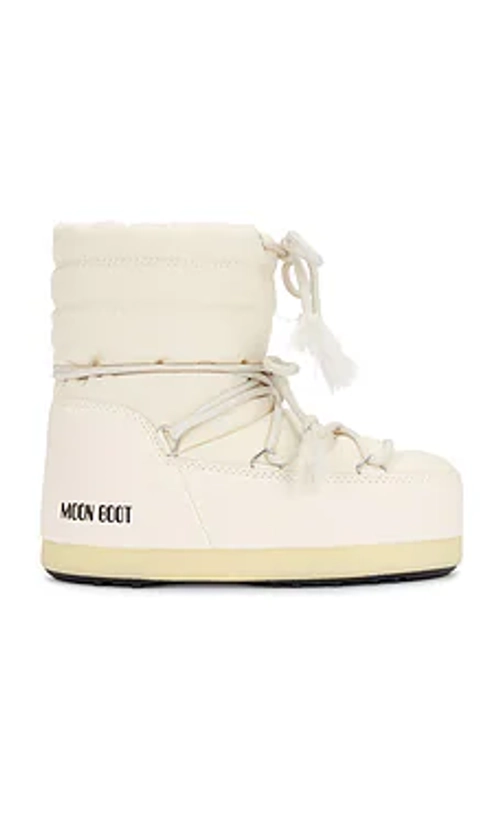 MOON BOOT Evx Light Boot in Cream from Revolve.com