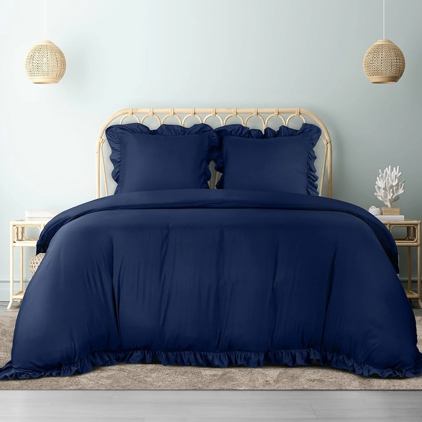 Utopia Bedding Housse de Couettet à Volants 220x240 cm avec 2 Taies d'oreiller 65x65 cm (Bleu Marine) - Parure de lit 220x240 cm - Ensembles de Housses de Couette en Microfibre brossée Douce