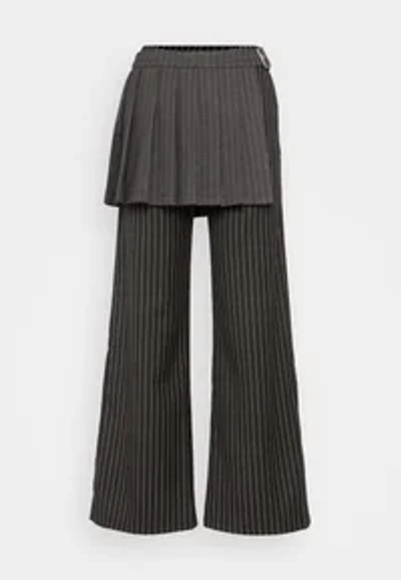 The Ragged Priest REMOTE PINSTRIPE SKIRT OVER TROUSER 2-IN-1 - Pantalon classique - grey/black/gris - ZALANDO.FR