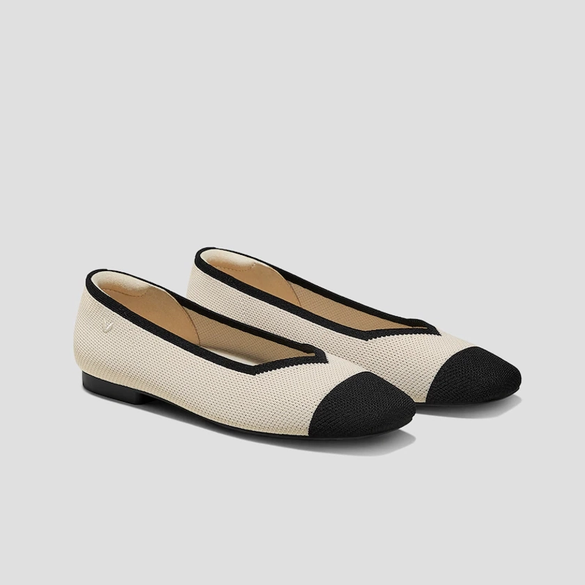 Square-Toe V-Cut Flats (Margot 2.0), Cream Ivory & Black, EU43 | VIVAIA