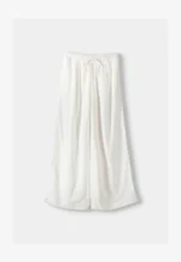 Bershka RUSTIC WIDE-LEG - Pantalon classique - white/blanc - ZALANDO.FR