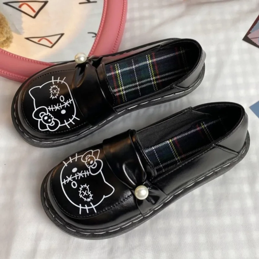 Sanrio-zapatos de cuero suave para mujer, Hello Kitty, Kawaii, Mary Janes, moda estética, ropa de estilo coreano, Otoño e Invierno