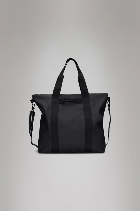 Rains® Tote Bag en Black pour 80€ | Livraison Gratuite