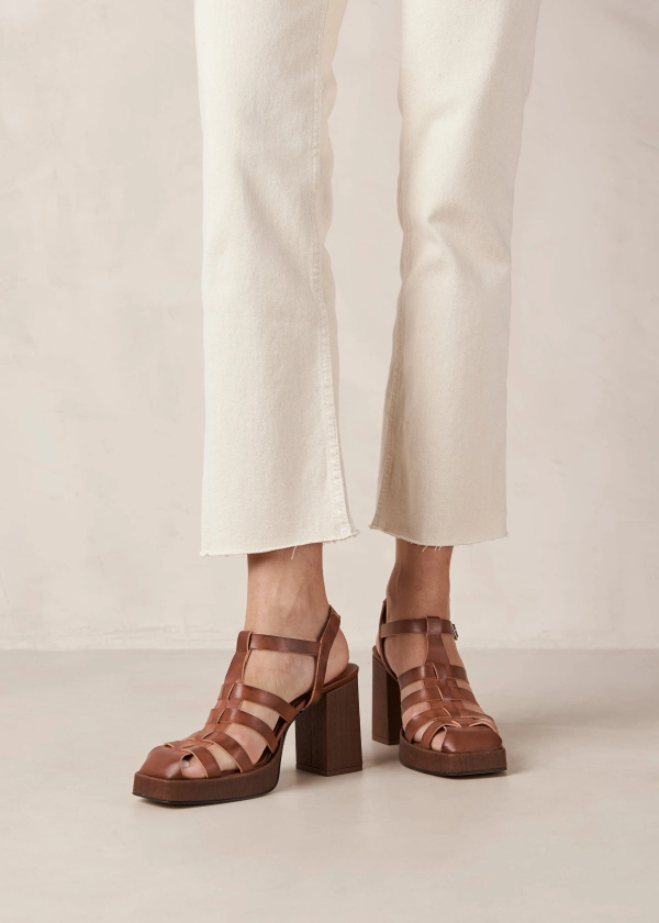 Rollers Caramel Sandals | ALOHAS